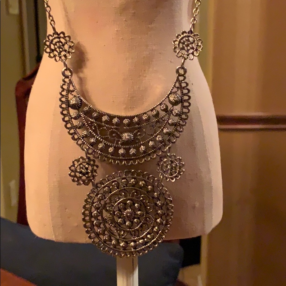 Necklace - Picture 2 of 4